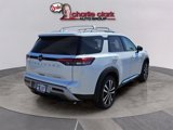 New 2025 Nissan Pathfinder Platinum image 6