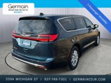 New 2025 Chrysler Pacifica Select image 4