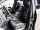 Certified 2025 Porsche Cayenne image 5