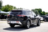 Used 2023 Nissan Pathfinder SL w/ Lighting Package (N92) image 5