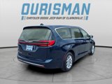 Used 2023 Chrysler Pacifica Touring-L image 3