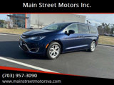 Used 2018 Chrysler Pacifica Touring Plus w/ Tire & Wheel Group image 2