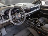Used 2025 Porsche Cayenne image 4