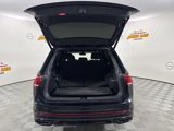 Used 2024 Volkswagen Tiguan SE R-Line image 5