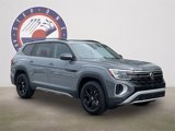 New 2025 Volkswagen Atlas Peak Edition SE image 2
