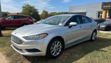 Used 2017 Ford Fusion SE image 2