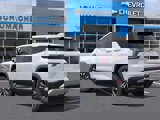 New 2026 Chevrolet Equinox LT image 3