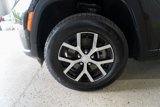 Used 2024 Jeep Grand Cherokee L Limited w/ Luxury Tech Group II image 4