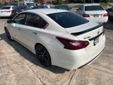 Used 2018 Nissan Altima 2.5 SR w/ SR Midnight Edition image 3