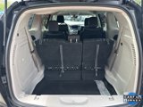 Used 2023 Chrysler Pacifica Touring-L image 4