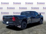 New 2025 RAM 3500 Limited image 4