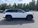 New 2025 Jeep Grand Cherokee Altitude image 6