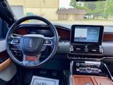 Used 2021 Lincoln Navigator Reserve w/ Luxury Package image 3