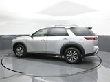 New 2025 Nissan Pathfinder SL image 5