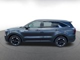 Used 2024 Kia Sorento S image 4