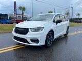 New 2026 Chrysler Pacifica Select image 4
