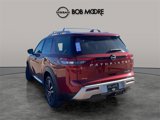 New 2025 Nissan Pathfinder Platinum image 3