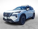 New 2025 Nissan Rogue Platinum w/ Platinum Premium Package image 2