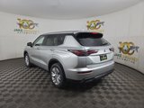 New 2025 Mitsubishi Outlander ES image 5