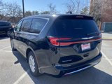 New 2025 Chrysler Pacifica Select image 5
