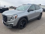 Used 2024 GMC Terrain SLT w/ Tech Package image 2