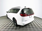 New 2025 Chrysler Pacifica Limited image 6