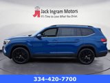 New 2025 Volkswagen Atlas SE w/ Panoramic Sunroof Package image 2