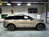 Used 2023 Lincoln Aviator Reserve w/ Equipment Group 201A image 5