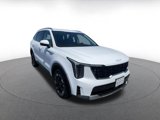 Used 2024 Kia Sorento S image 3