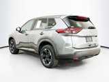 Used 2025 Nissan Rogue SV image 5