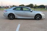 Used 2020 Toyota Camry SE image 5