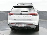 New 2025 Nissan Pathfinder Platinum image 5