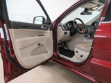 Used 2016 Jeep Grand Cherokee Overland image 6