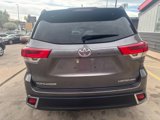 Used 2017 Toyota Highlander Limited Platinum image 6