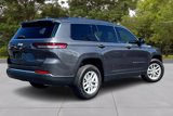 Used 2022 Jeep Grand Cherokee L Laredo w/ Luxury Tech Group I image 2