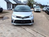 Used 2020 Toyota Sienna LE image 2