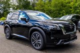 New 2025 Nissan Pathfinder Platinum image 3