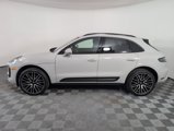 Used 2026 Porsche Macan image 2