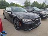 Used 2018 Chrysler 300 Touring w/ Sport Appearance Package image 2