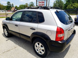 Used 2005 Hyundai Tucson LX image 2