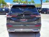 New 2025 Mitsubishi Outlander SE image 4