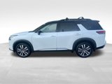 New 2025 Nissan Pathfinder Platinum image 3