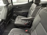 Used 2023 GMC Acadia SLT w/ Technology Package image 4