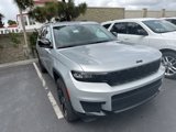 Used 2023 Jeep Grand Cherokee L Laredo image 2