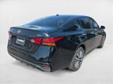 Used 2024 Nissan Altima 2.5 SV image 5