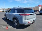 New 2025 Nissan Pathfinder Platinum image 6