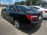 Used 2014 Toyota Camry SE image 3