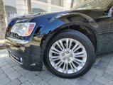 Used 2014 Chrysler 300 C image 2