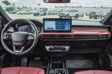 Used 2023 Lincoln Corsair Reserve image 5