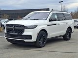 New 2025 Lincoln Navigator Reserve image 3